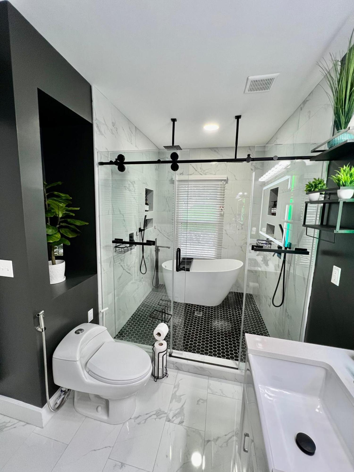 Charming 2Br 2Ba 10 Min Dt Airport By Lsp Homes أتلانتا المظهر الخارجي الصورة
